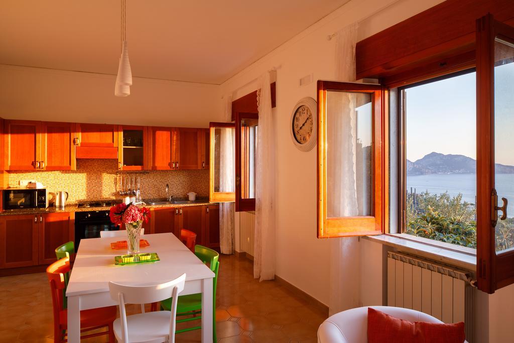 Il Nido Del Gabbiano Apartment Маса Лубрензе Екстериор снимка